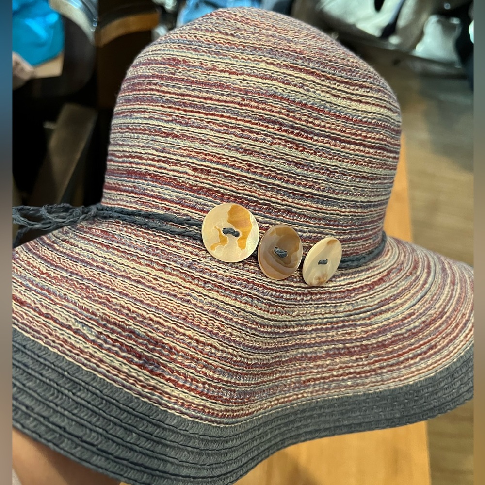 Women’s Beach Hat